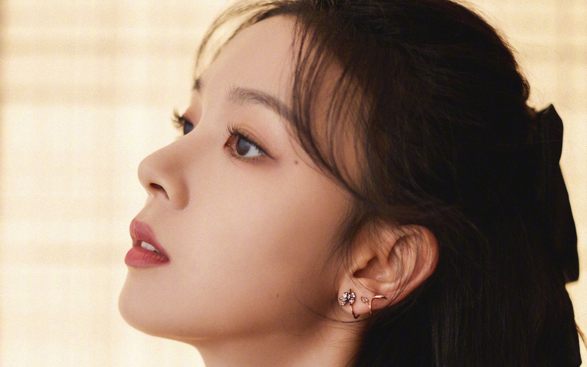 九游游戏中心下载-史上最“炫酷”的长距离三分：库里在对爵士比赛中投出41英尺的绝杀！